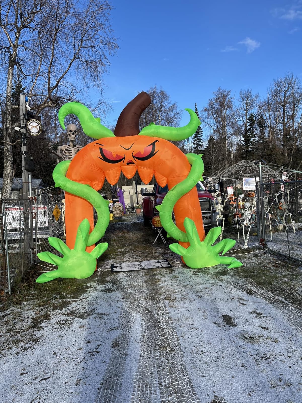 12FT Halloween Inflatable Skeleton, Kalolary Giant Pumpkin Man Inflatables customer photo 1