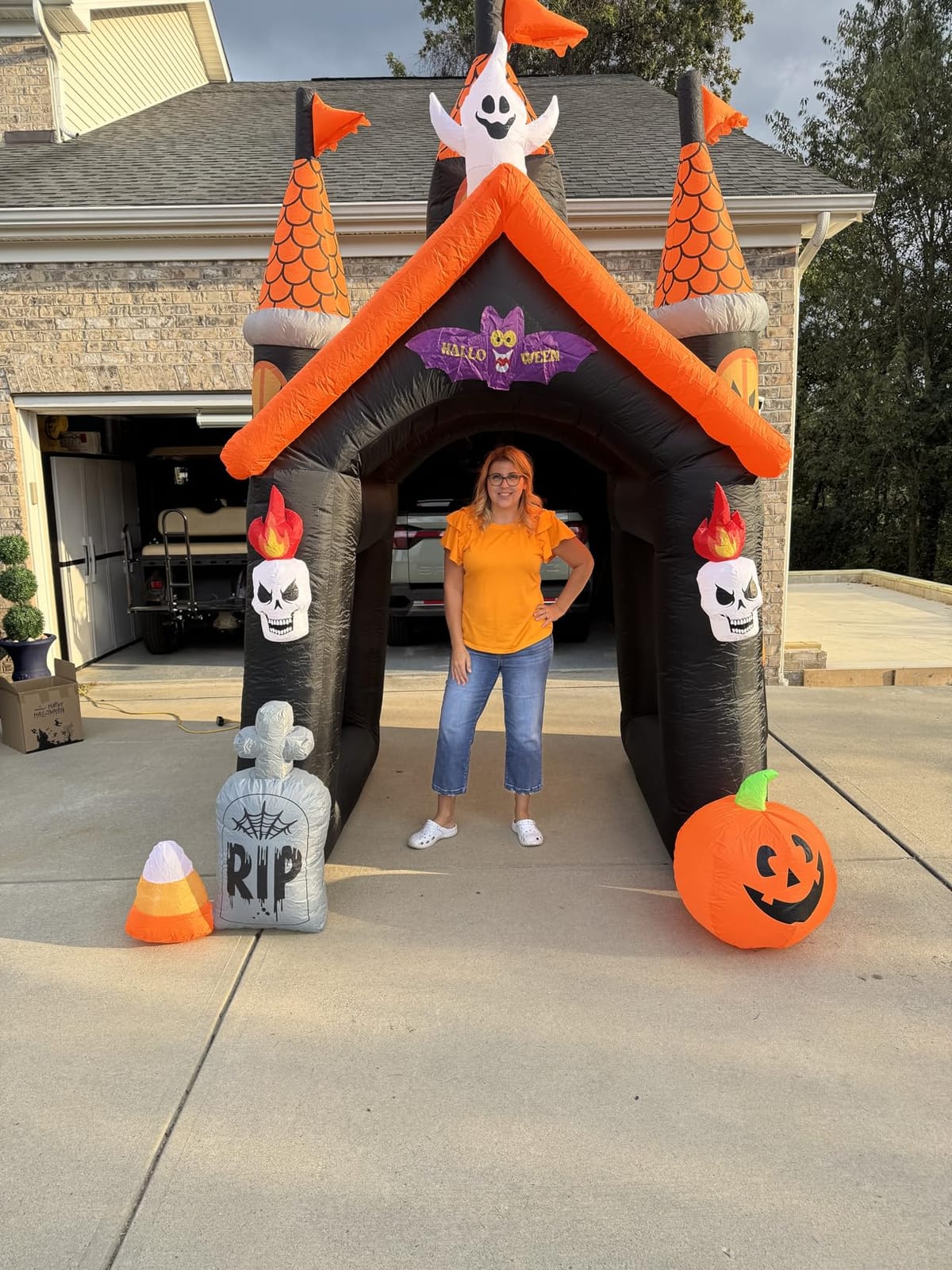 12FT Halloween Inflatable Skeleton, Kalolary Giant Pumpkin Man Inflatables customer photo 2