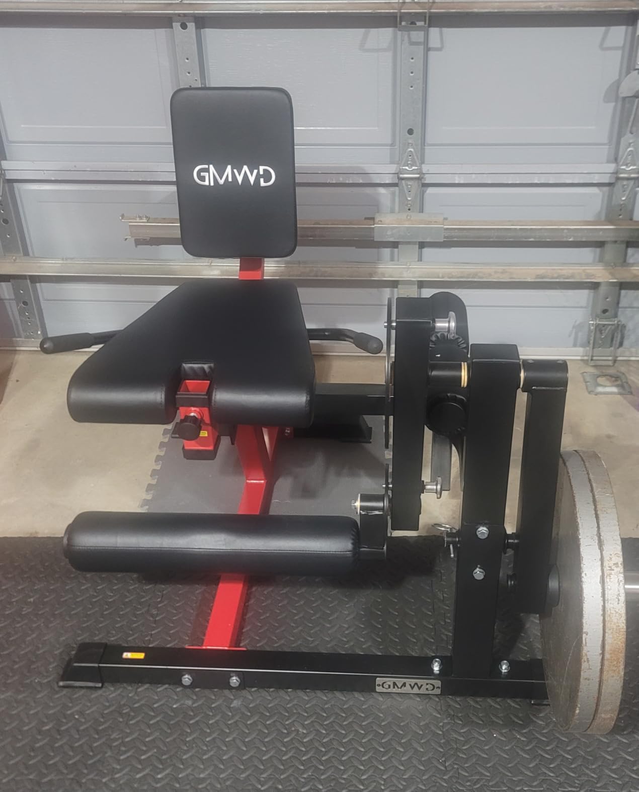 GMWD Leg Extension and Curl Machine, Lower Body Special Leg Machine, Adjustable Leg Exercise Bench with Plate Loaded, Leg Rotary Extension for Thigh, Home Gym Weight Machine customer photo 2