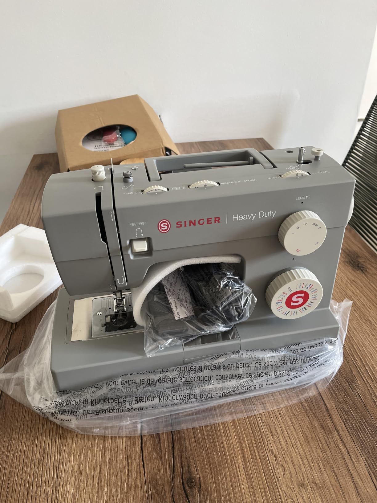SINGER® 4432 (Black) High Speed Heavy Duty Sewing Machine + Accessory Kit customer photo 1
