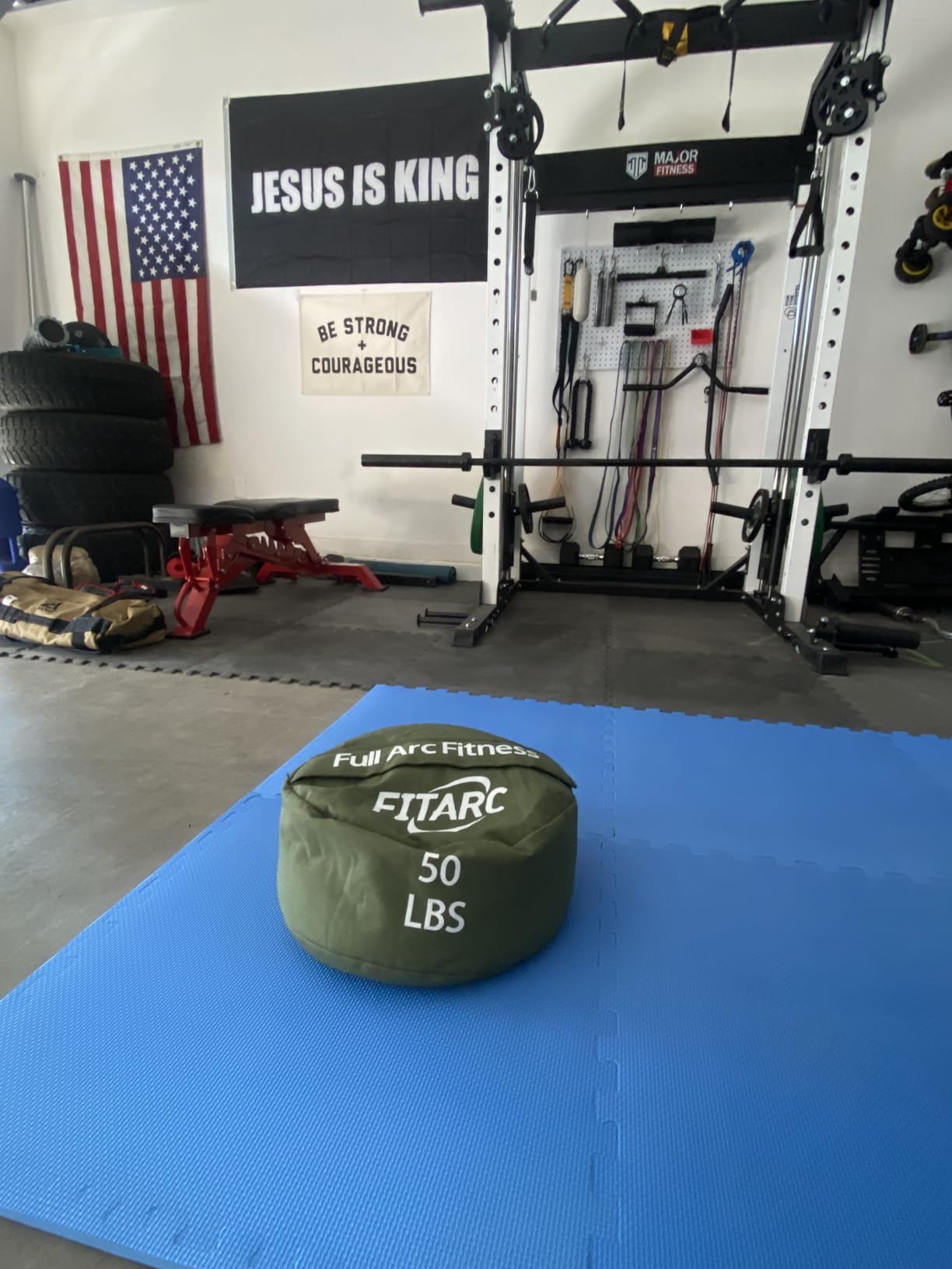 Fitarc Sandbag Workout Bag,Sand Bags for Weight Training,Sandbags for Fitness,Sandbags for Weight Training,Round Sandbag,Cross-Training & Exercise, Sand Not Included customer photo 2