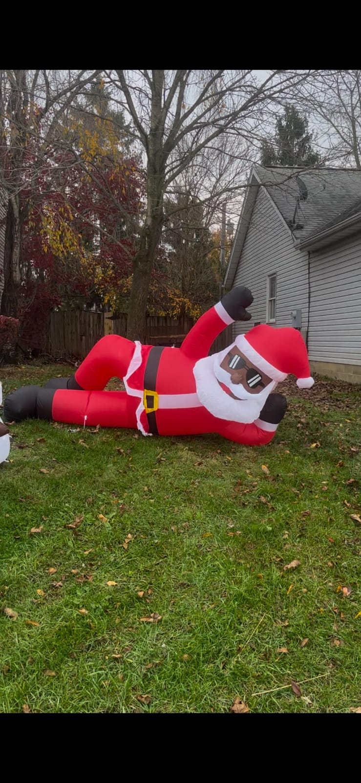 OurWarm 10FT Christmas Inflatables Outdoor Decorations, Giant Inflatable Black Santa Outdoor Inflatables, Christmas Blow Up Yard Decorations for Xmas Outside Lawn Yard Garden customer photo 1