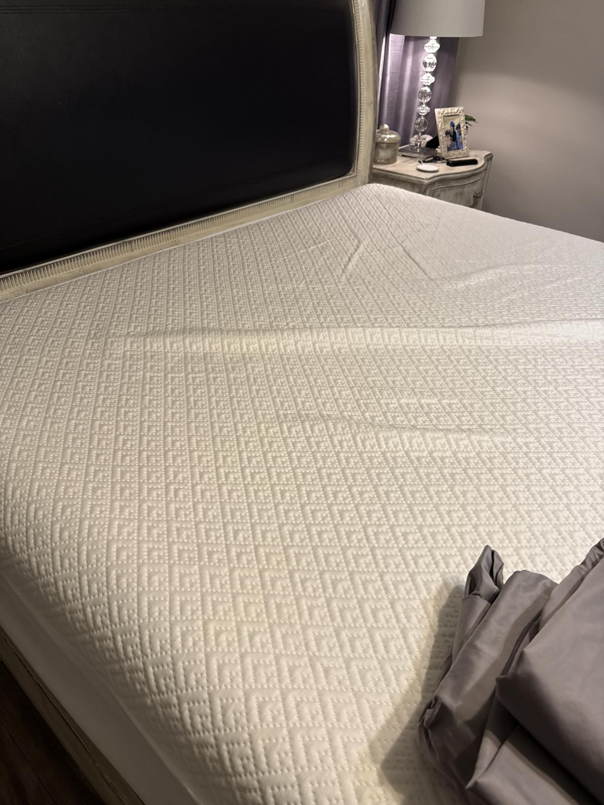 100% Waterproof Queen Mattress Protector - 360 Pad Protection Against Spills, Stains & Accidents for Parents & Pet Owners - Noiseless & Cooling Viscose Made from Bamboo (White) customer photo 2