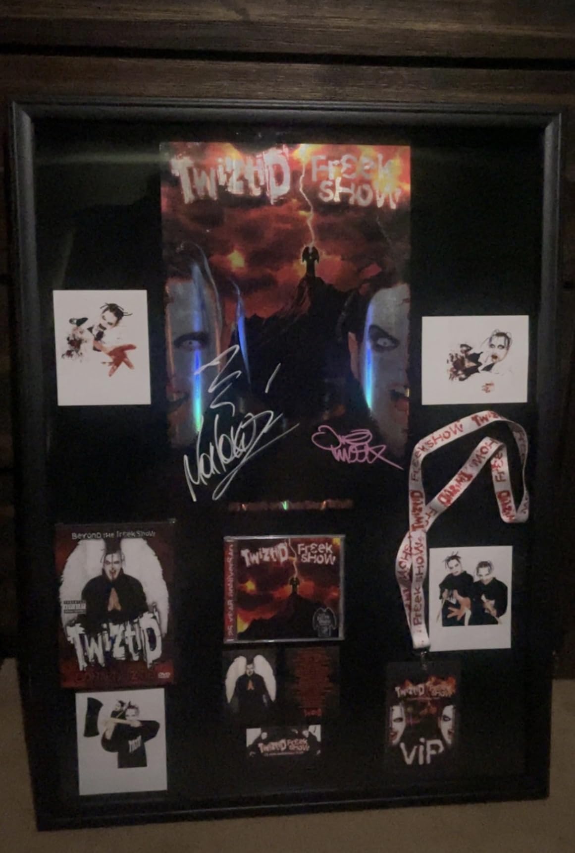 TIDYME Jersey Frame Display Case, Lockable Sports Shadow Box, Black Locks customer photo 1