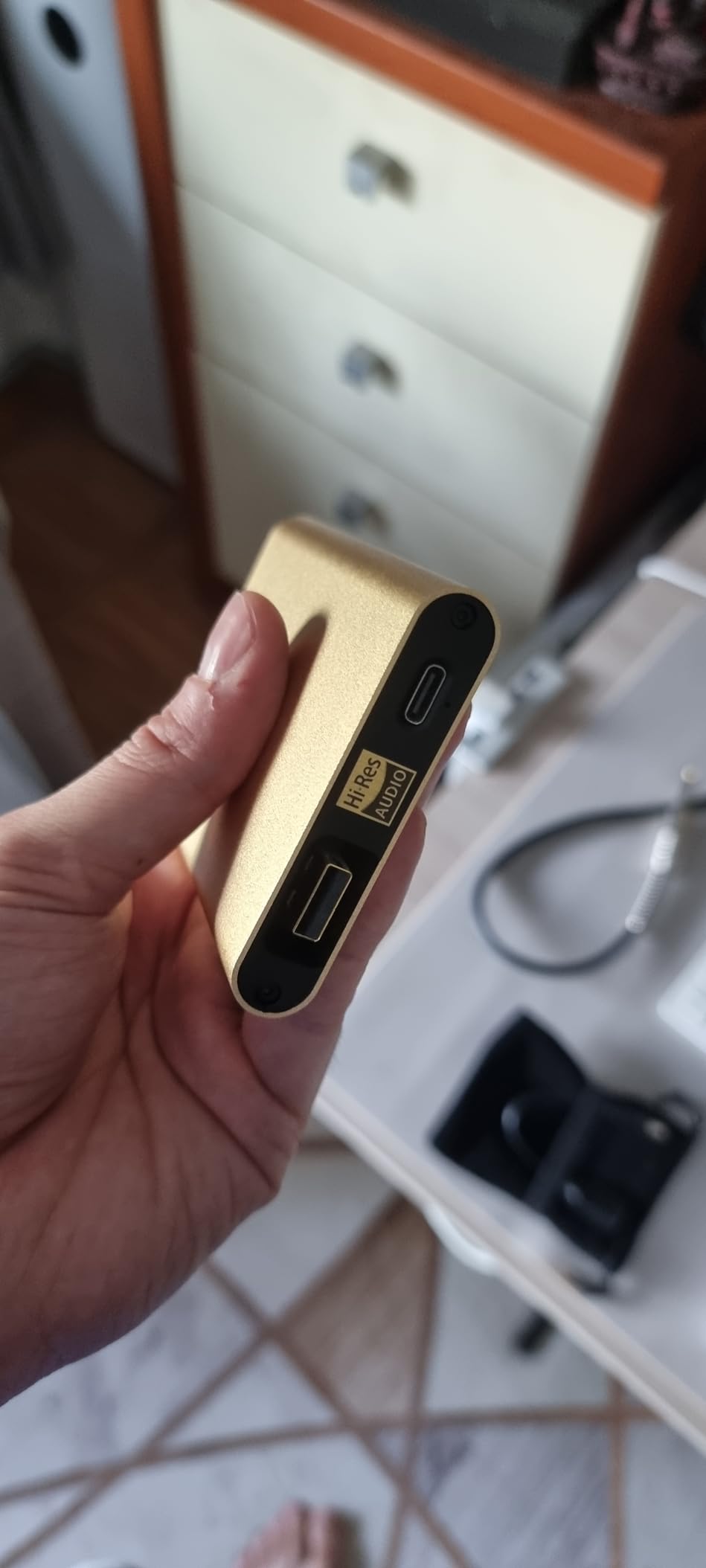 iFi Hip-dac2 Gold Edition - Portable Balanced DAC Headphone Amplifier for Android, iPhone with USB Input Only/Outputs: 3.5mm Unbalanced / 4.4mm Balanced – MQA Decoder customer photo 2