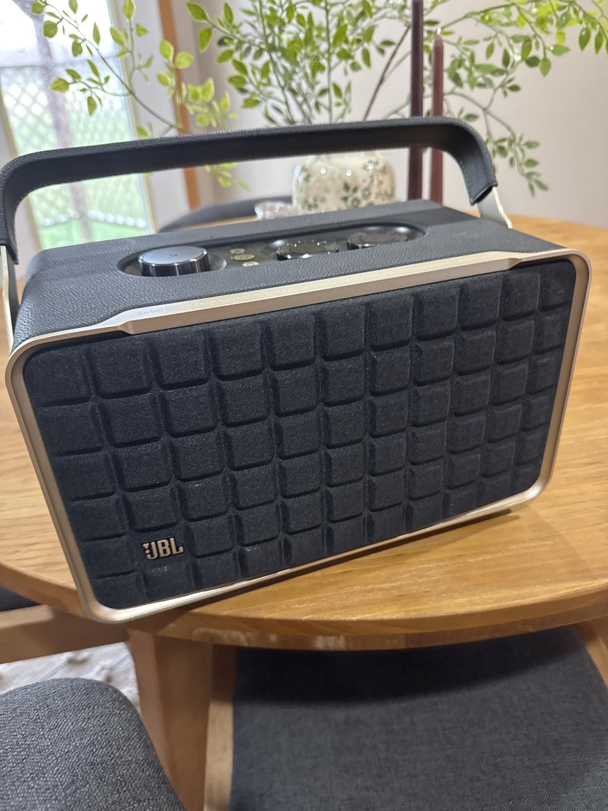 JBL Authentics 300 Portable Smart Speaker with Voice Control - Black customer photo 2