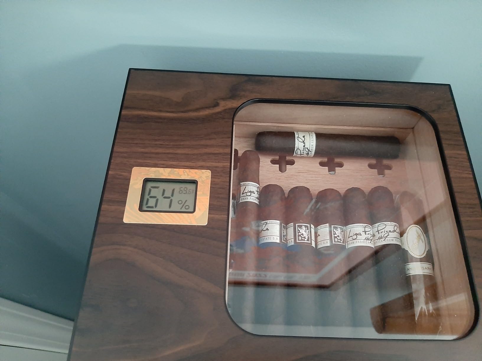 Cigar Humidor, Modern Glass Top Cedar Humidor Cigar Box with Digital Hygrometer, Humidifier, Handcrafted Cedar Wood Tray and Divider, Cigar Case Holds 25-50 Cigars, Cigar Accessories for Men customer photo 2