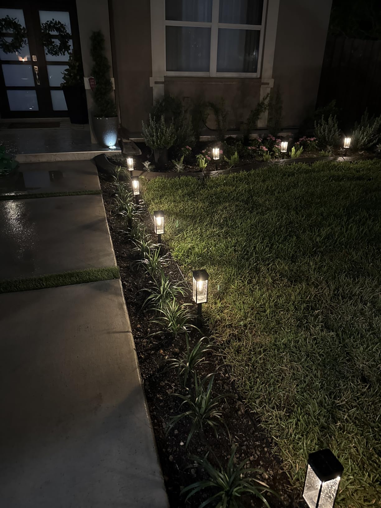 BITPOTT Driveway Solar Lights, 8 Pack, 3 Heights, Warm White, IP65 customer photo 1