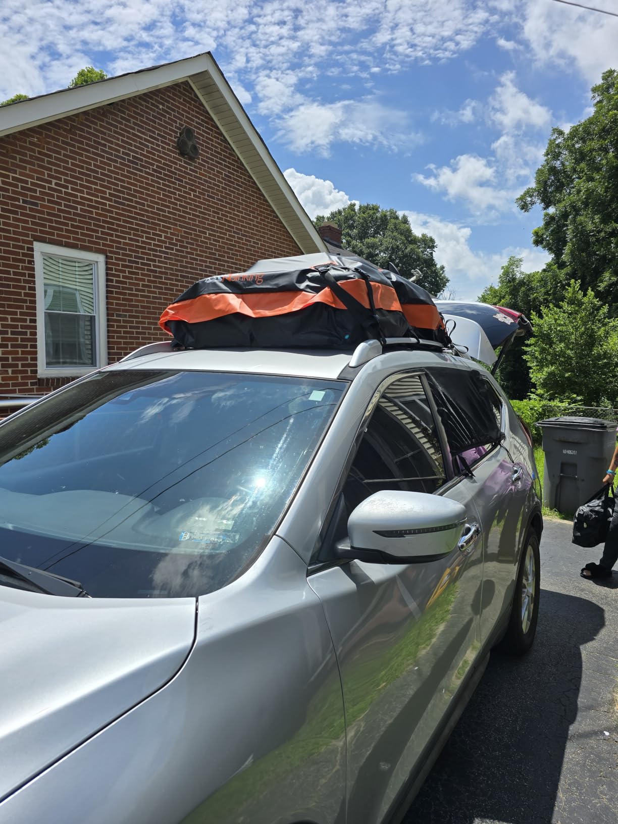 Asinking Car Rooftop Cargo Carrier Bag 21 Cubic feet Waterproof Car Roof Top Bag for All Cars with/Without Rack, Includes Anti-Slip Mat, 10 Reinforced Straps, 6 Door Hooks, Luggage Lock customer photo 2