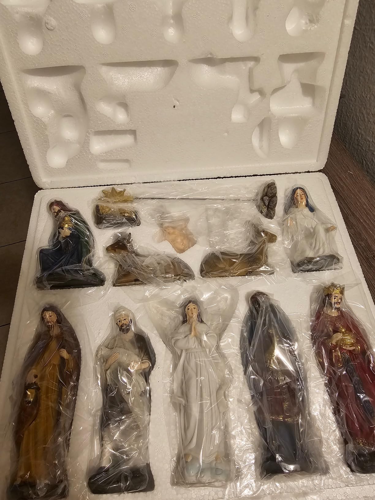 BESBLEE Nativity Sets for Christmas Indoor Set of 13 Pieces 5.9 Inches customer photo 2