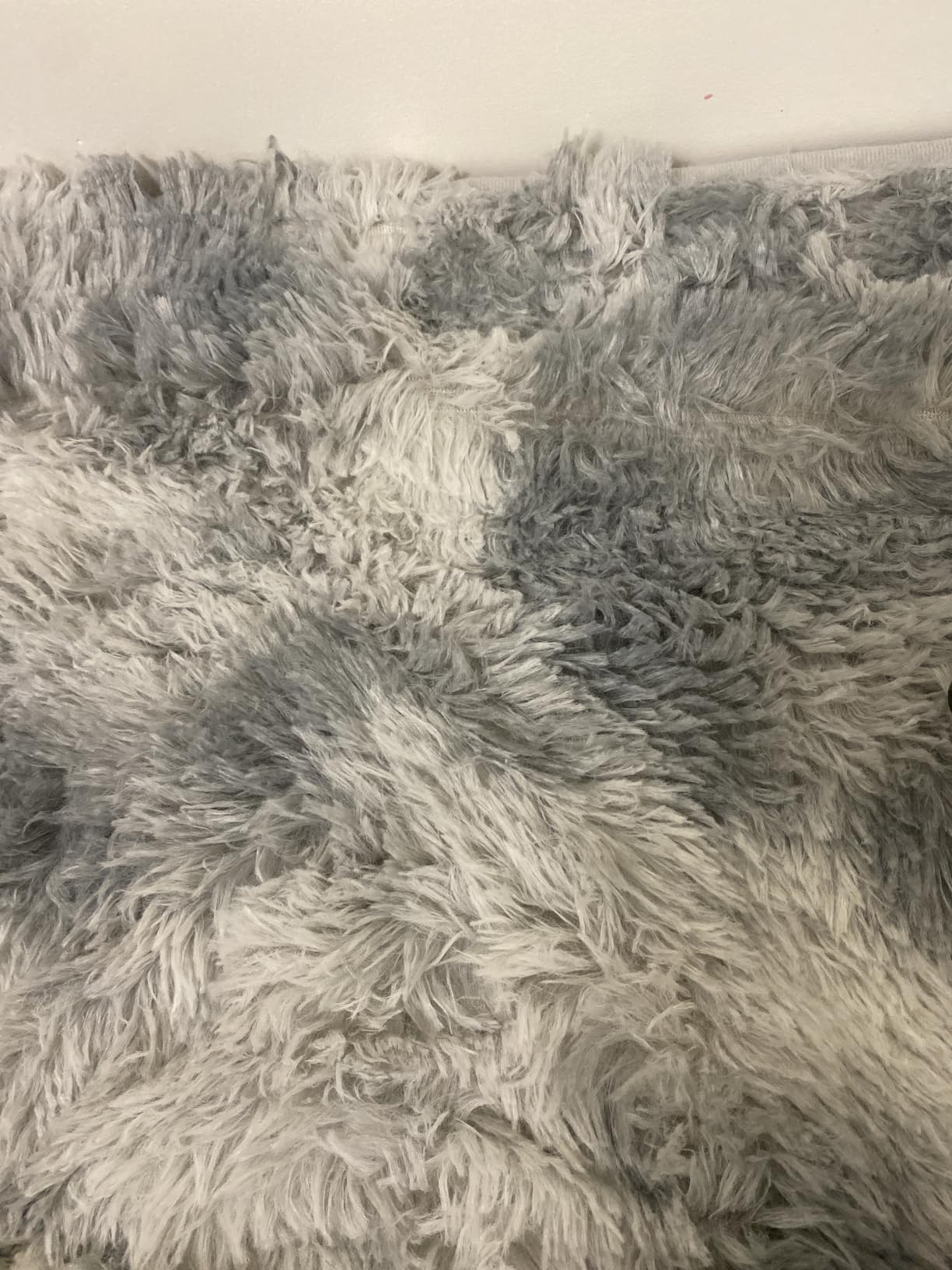Deerhoo Large Shag Area Rugs 5 x 8, Tie-Dyed Plush Fuzzy Rugs, Light Grey customer photo 2