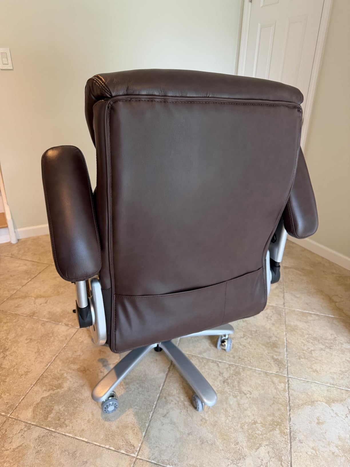 Big and Tall Office Chair for Heavy People, 500LBS High Back Extra Wide Heavy Duty Executive Office Chair Comfortable for Home Office, Large Computer Desk Chair with Adjustable Lumbar Support Brown customer photo 1