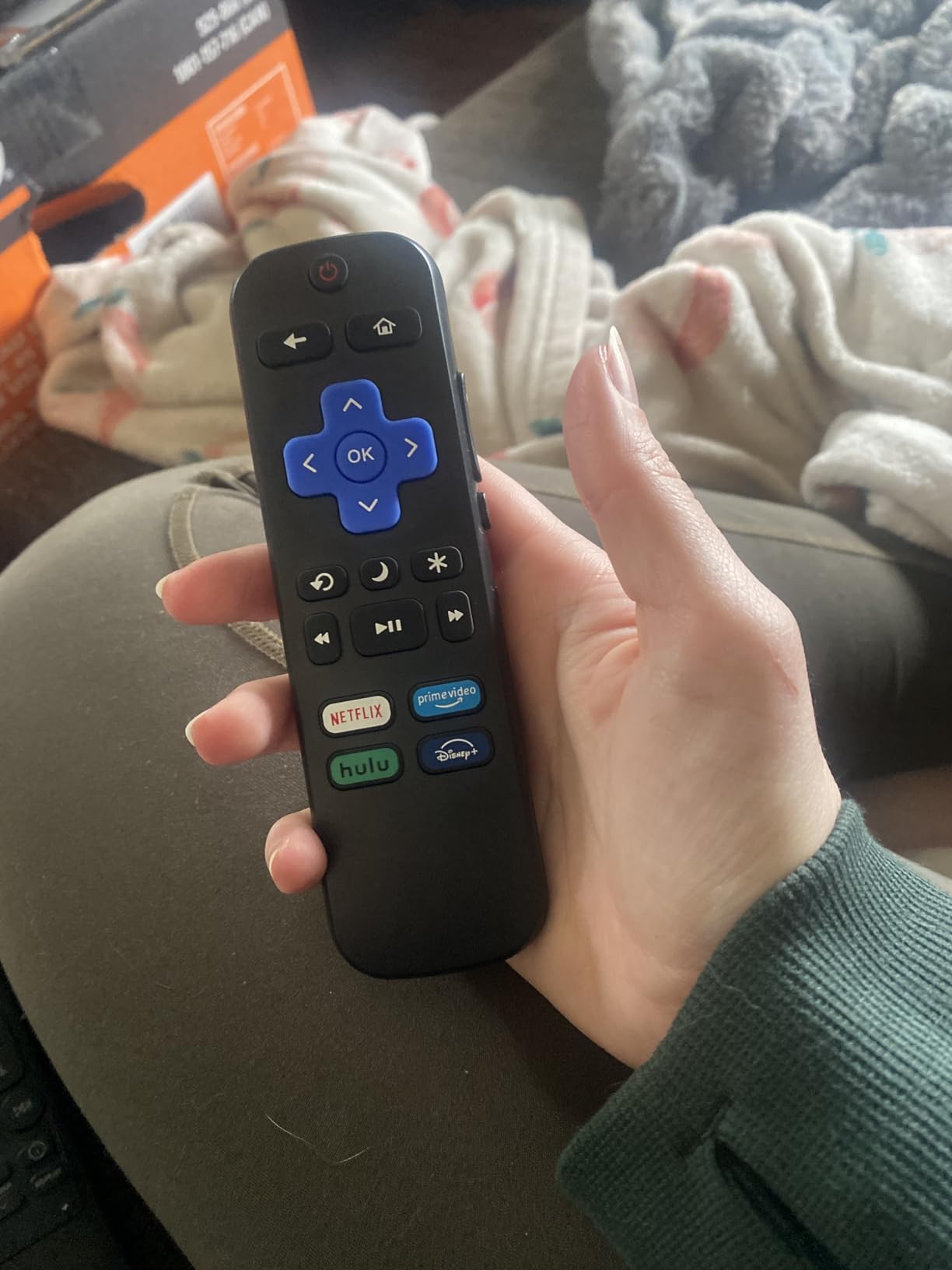 2Pcs Replacement Remote Control Compatible for Roku TV, Universal Remote Fit for Hisense/Onn/TCL/Sharp/Element/Philips/Hitachi/JVC/RCA/Insignia/Sanyo/LG RokuSeries Smart TVs (Not for RokuStick & Box) customer photo 2