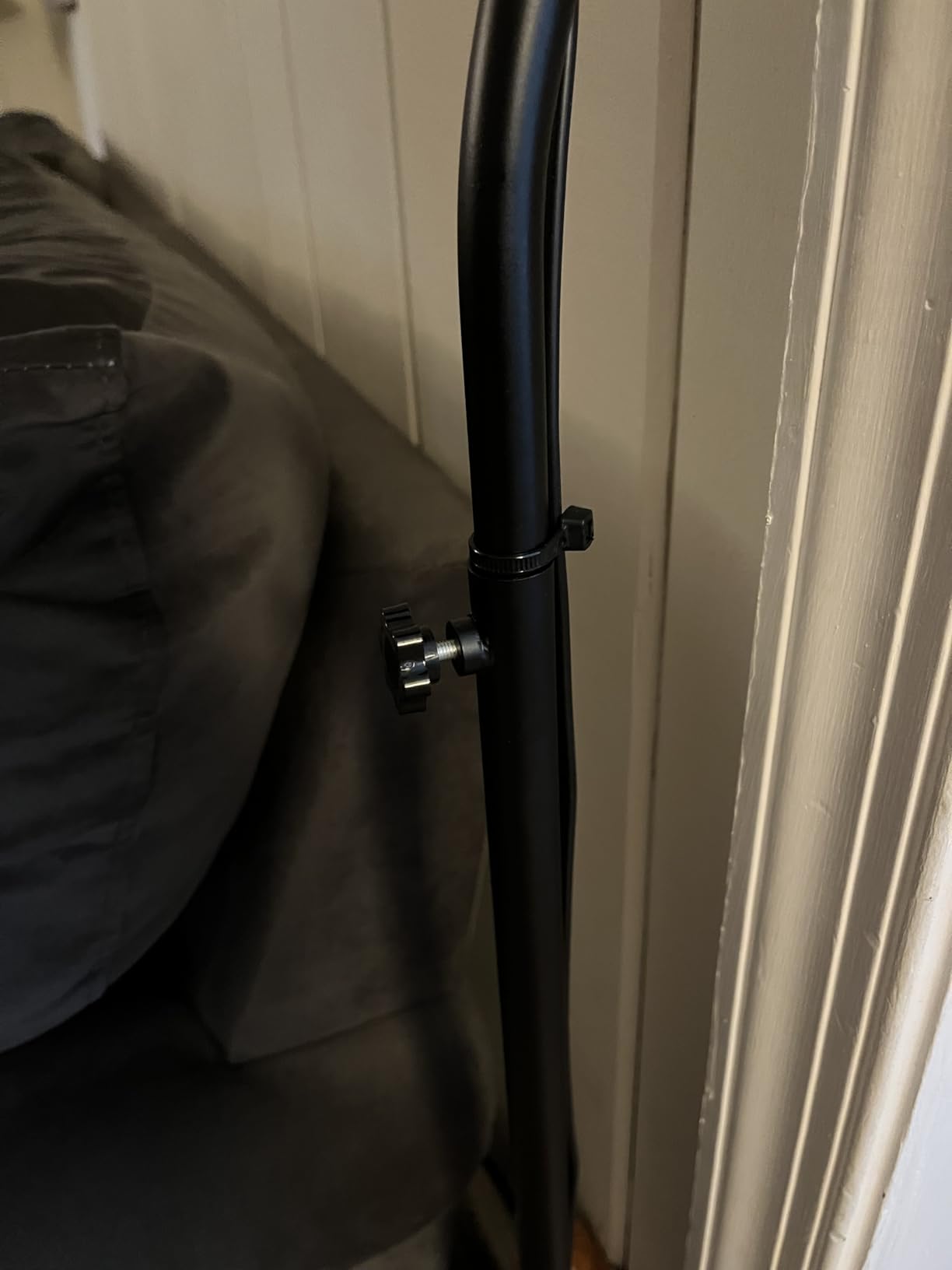 Speaker Stand Pair and Wall Mounts for Rear Speakers WR Keyhole&Thread Hole customer photo 2