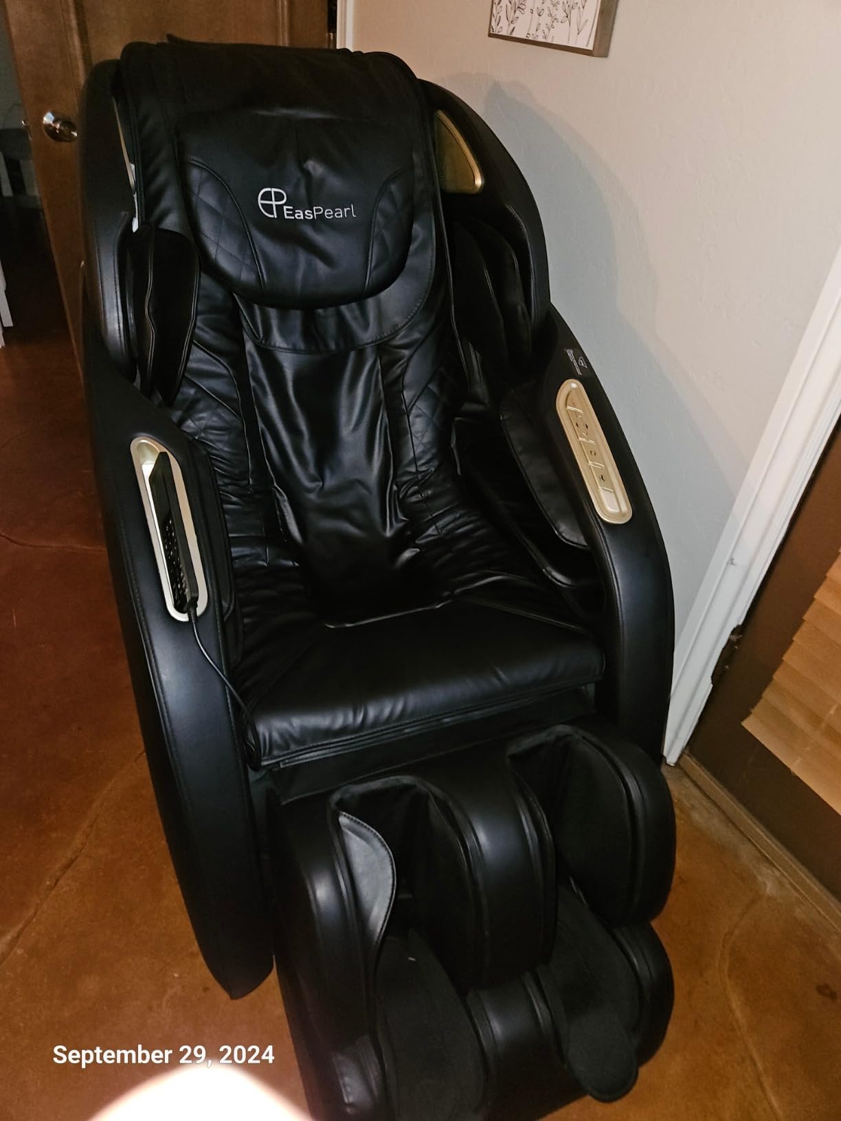 EASPEARL Massage Chair Full Body with 24 Auto Modes & Manual Custom Modes customer photo 2