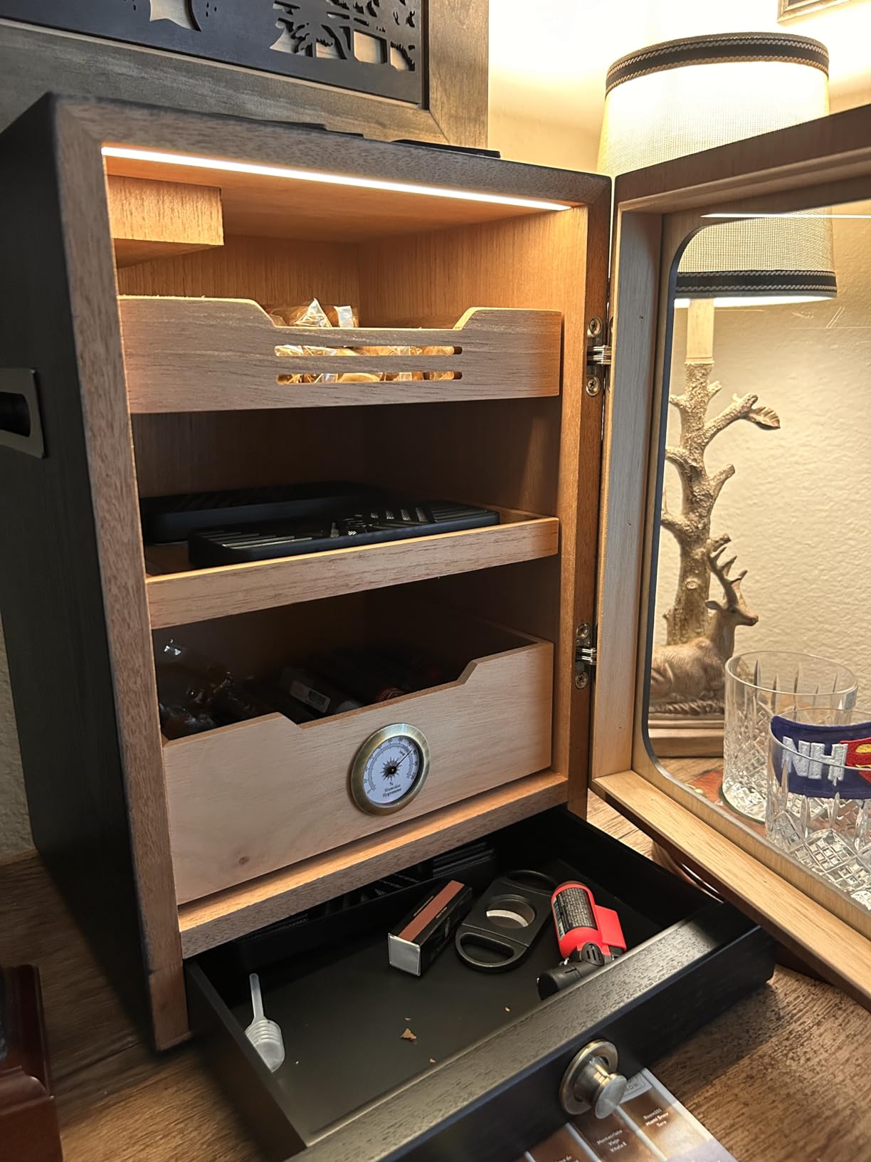 Tesonway Cigar Humidor, Desktop Cigar Humidor Cabinet Light Control System with Spanish Cedar Wood Shelves, Hygrometer, 3 Humidifiers and Cigar Accessories Drawer, Father's Day Gift for Men (Black) customer photo 2