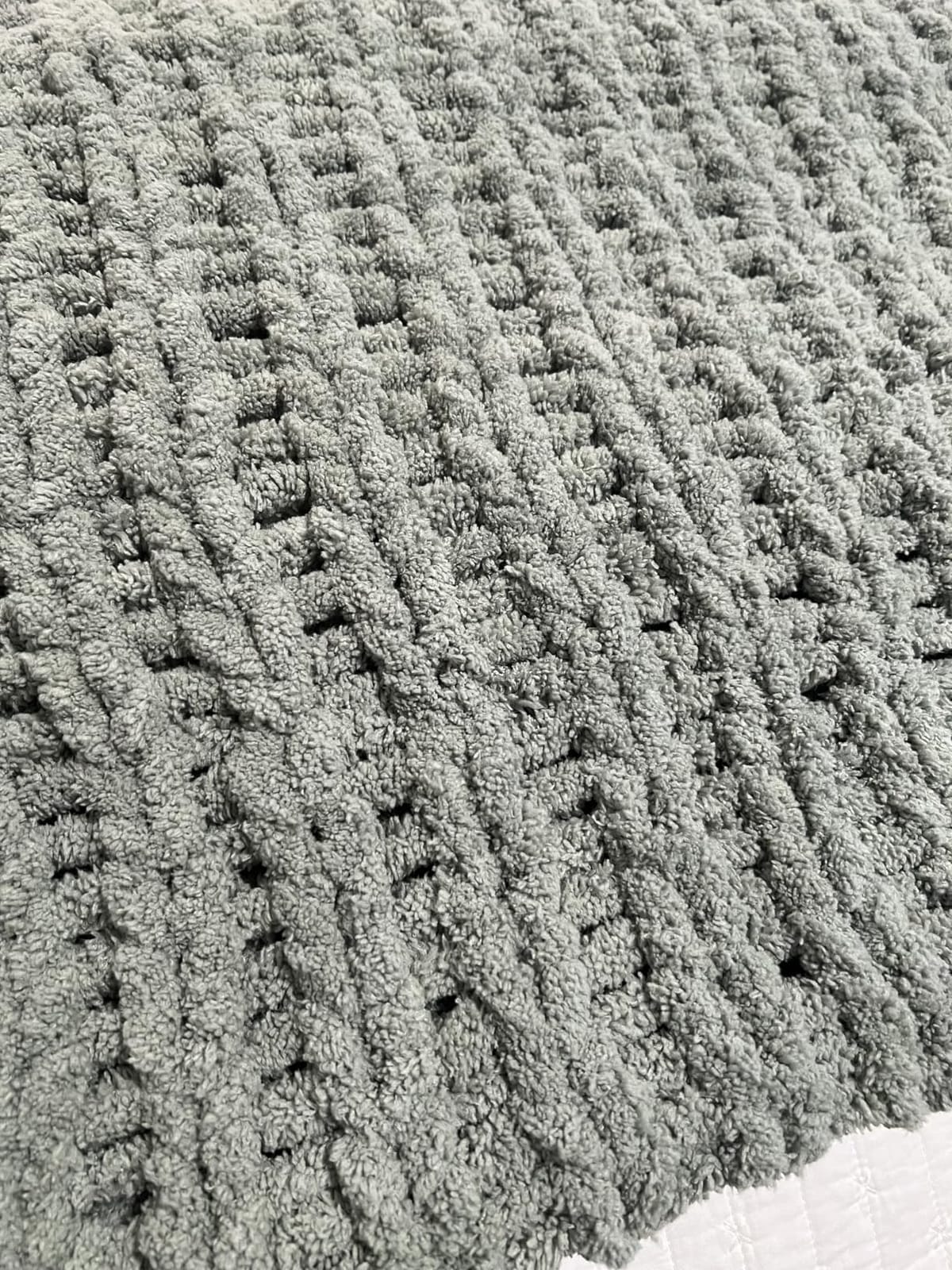Chenille Chunky Knit Throw Blanket for Couch 50