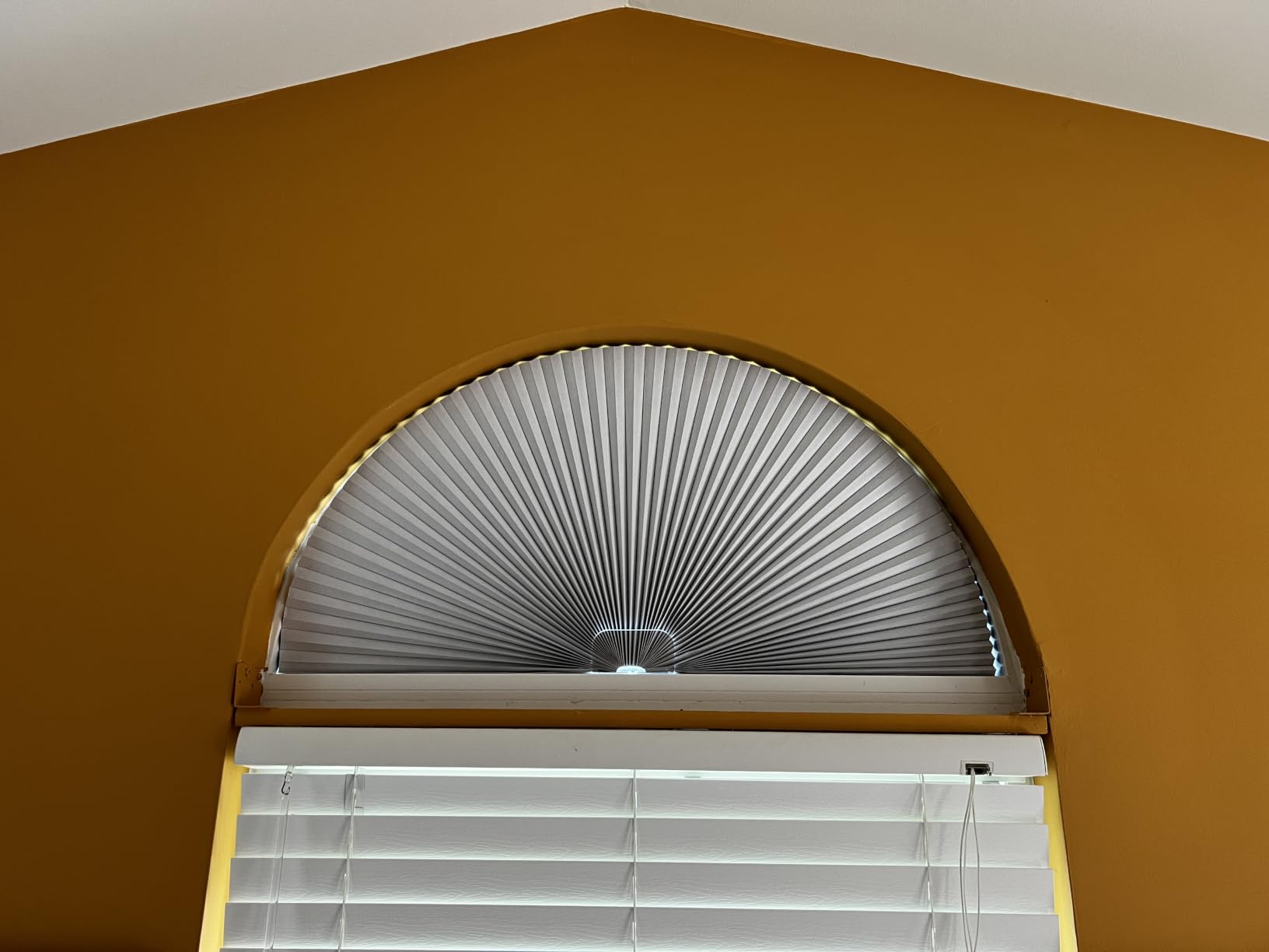 Myshade Arch Window Shades Half Circle Blackout Cellular Shades Cordless No Drill Blinds for Windows Half Moon Honeycomb Fabric No Tools Room Darkening Shades Easy Install (1PCS White 72