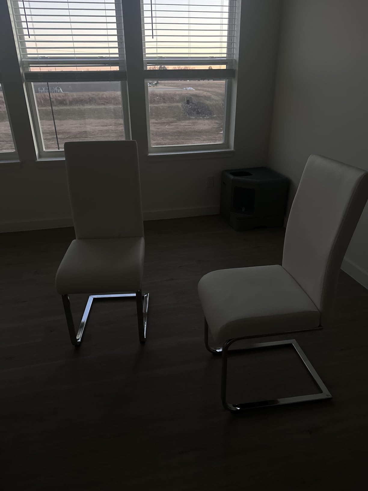 Yaheetech Dining Chairs Set of 4 Modern High Back Kitchen Chairs White customer photo 1