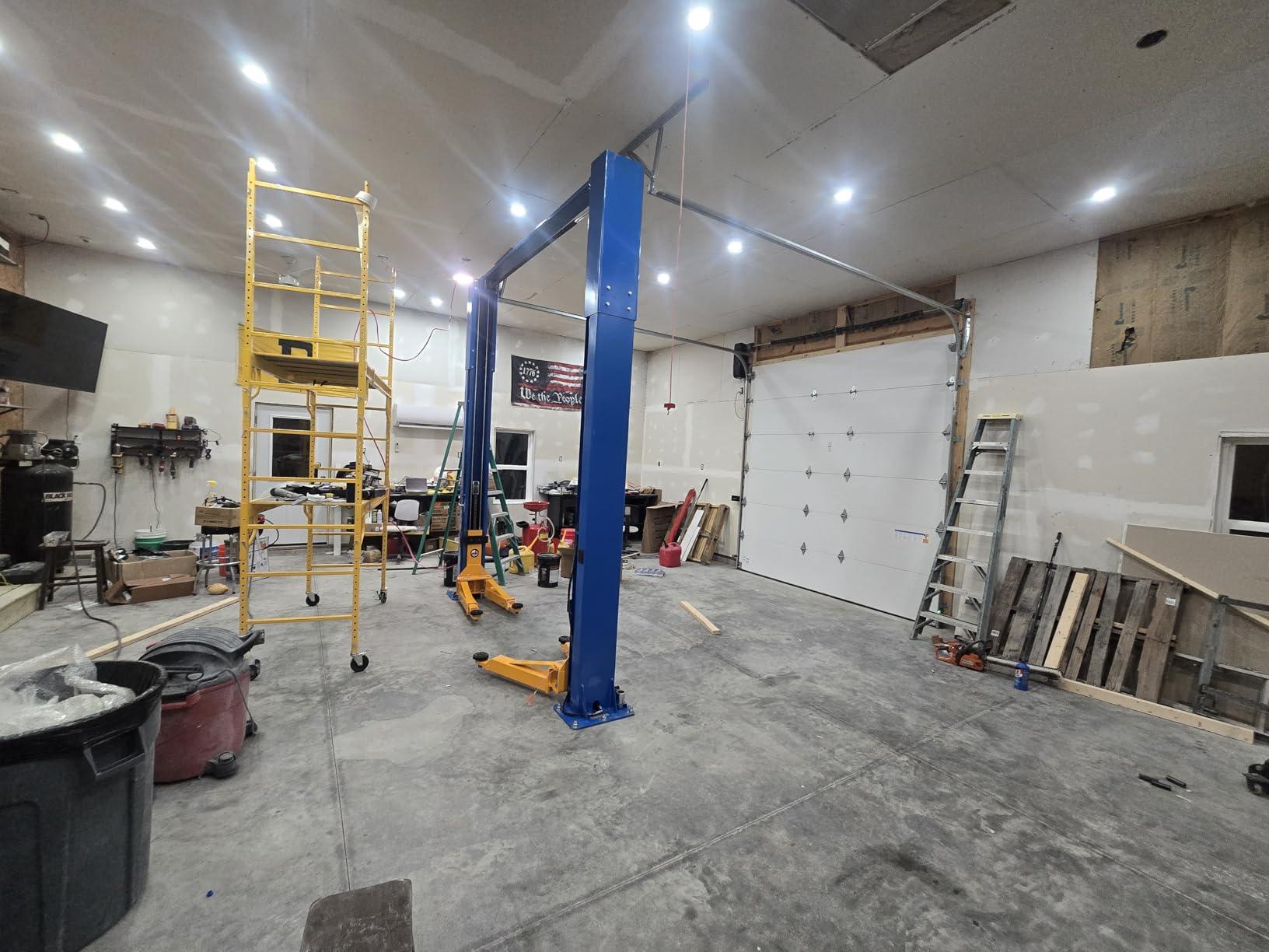 2 Post Lift 11000lbs Two Post Lift Auto Lift Car Lift Hoist Equipment LM1100S customer photo 2