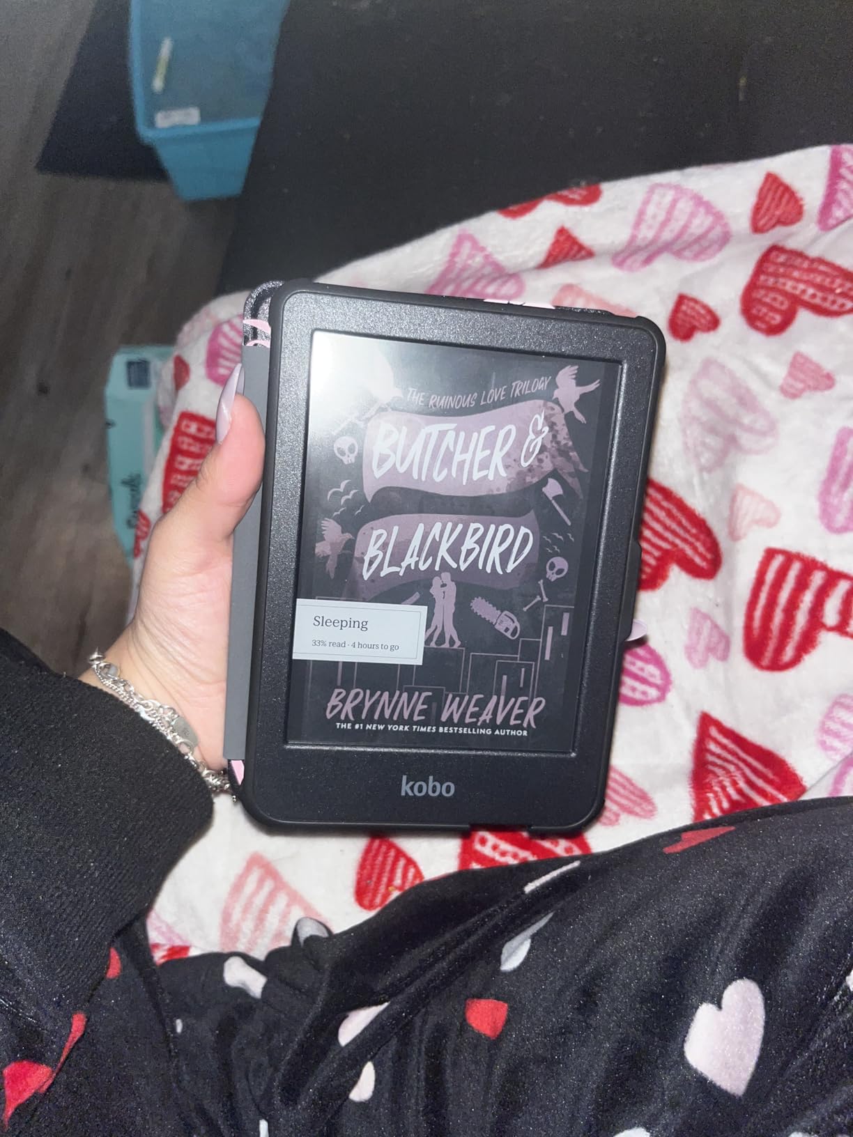 Kobo Clara Colour | eReader | 6” Glare-Free Colour E Ink Display | Dark Mode Option | Waterproof | Audiobooks | 16GB of Storage | Black customer photo 2