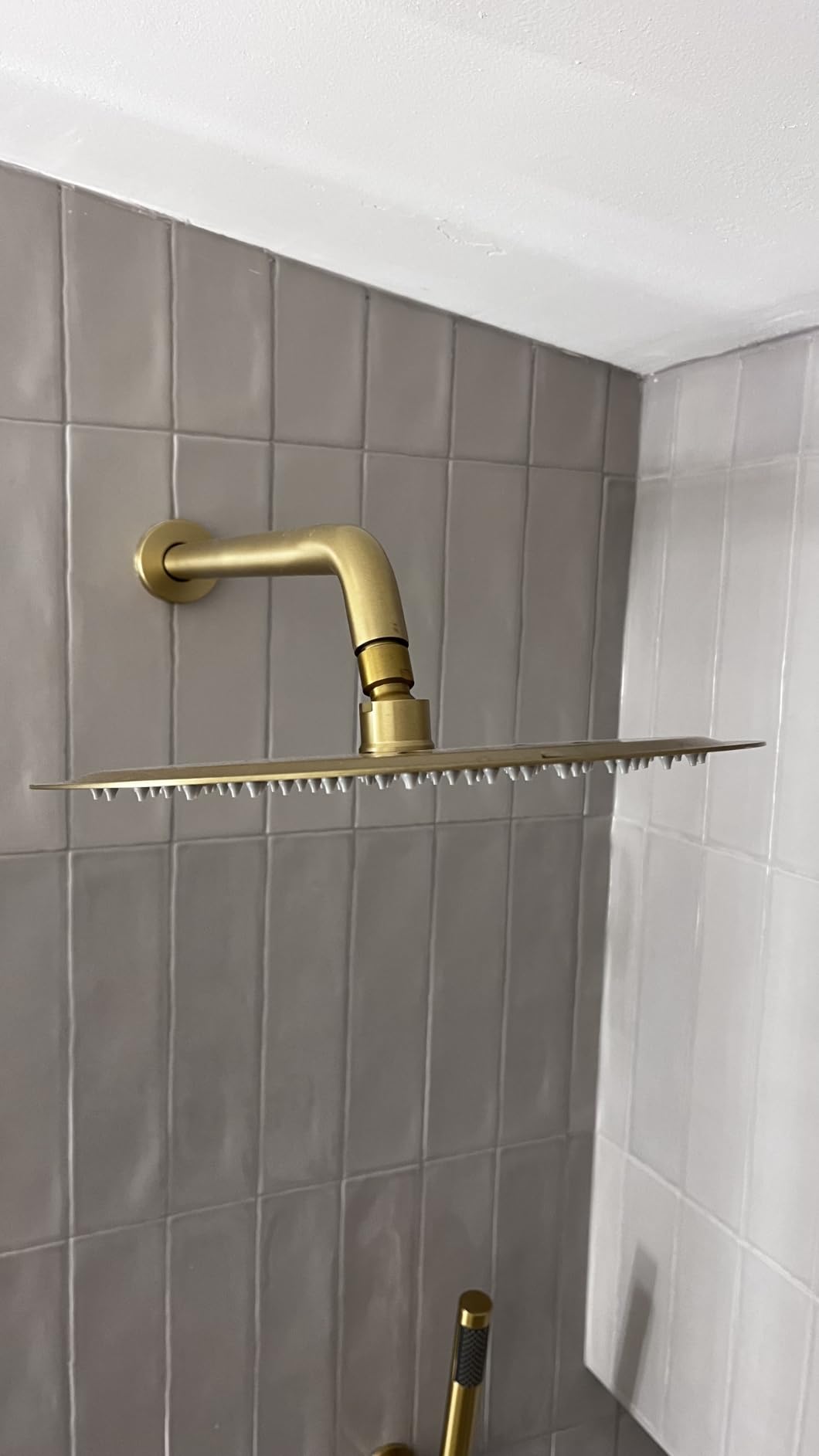 Iriber Thermostatic Shower System Wall Mount with 10 Inch Roud Rainfall Shower Head and Handheld,Shower Faucet Mixer Trim Kit (Valve Included),Matte Black customer photo 1