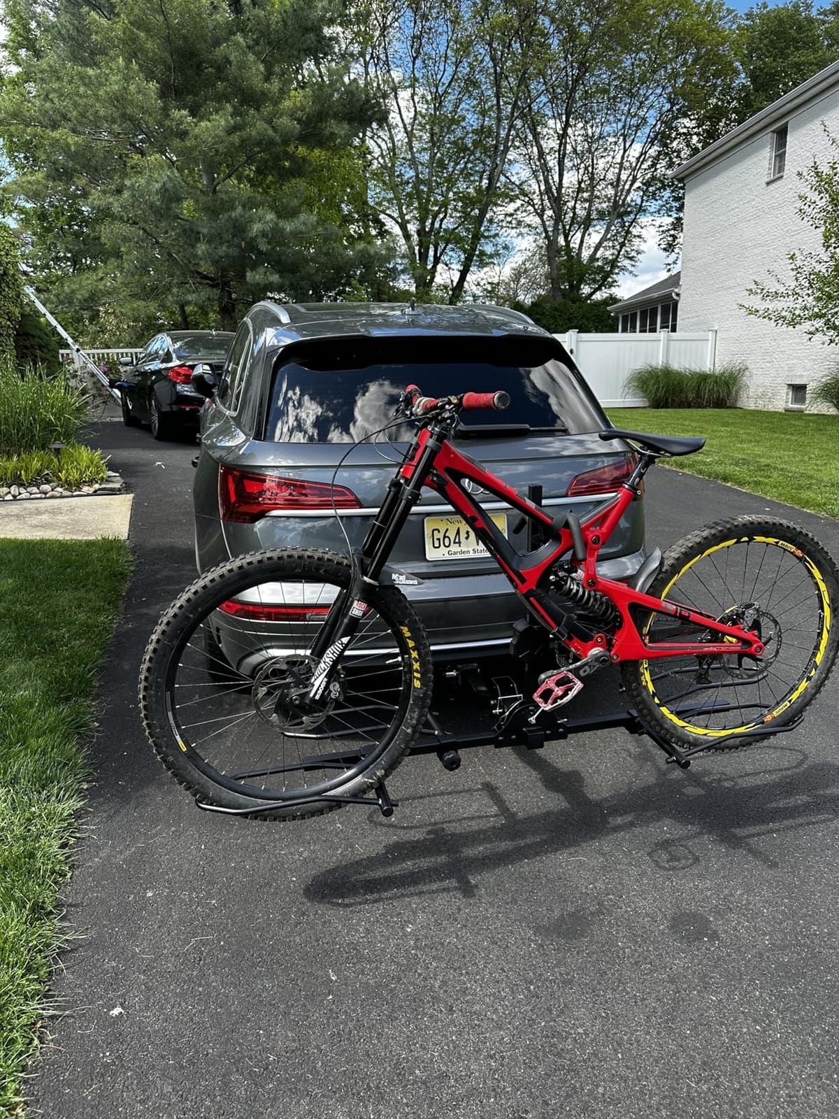 TANX Bike Racks for Ebikes,Fat Tire Bike Rack for Tow Hitch 2-Bike 160 lbs Capacity,Hitch Bike Rack for Heavy E Bike, Wobble Free Smart Tilting Folding Bicycle Car Racks for Standard, 2 inch Receiver customer photo 2