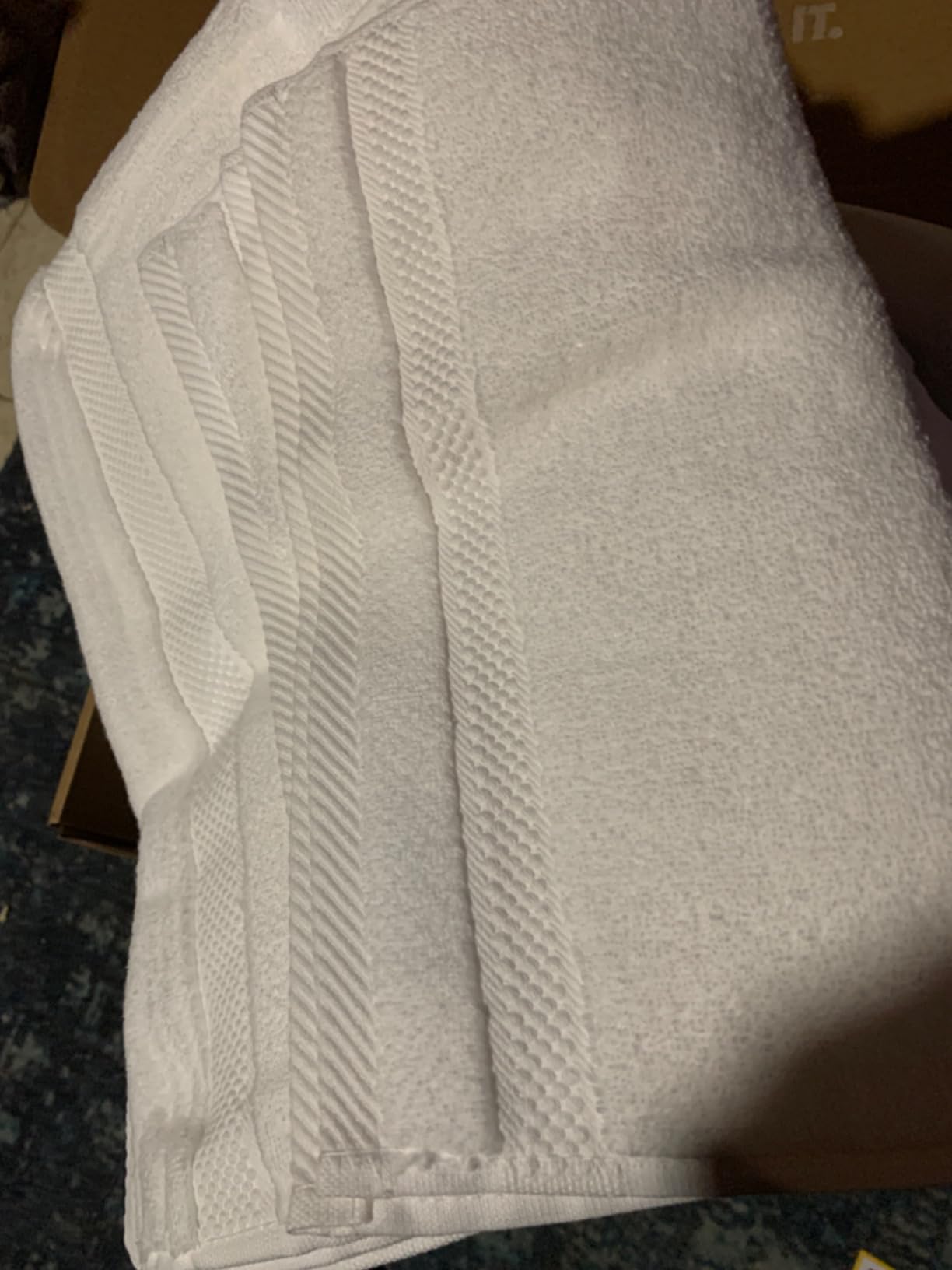 Alusa Home 100% Organic Zero-Twist Cotton Towels - GOTS Certified Luxury Bath Towels - Ultra Soft & Plush 700GSM Long-Staple Cotton - 6 Piece Towel Set (White) customer photo 1
