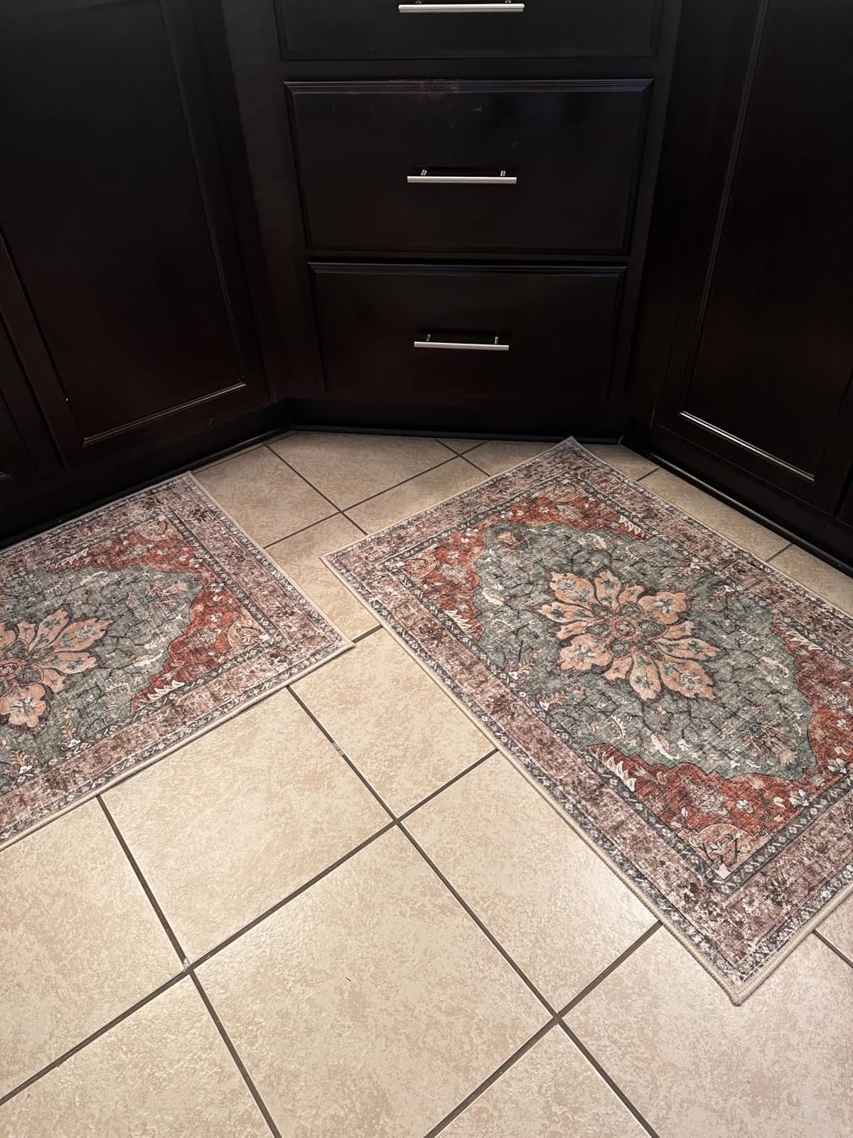 RELEANY Washable Area Rug, Round 8ft, Brick/Brown/Green customer photo 2
