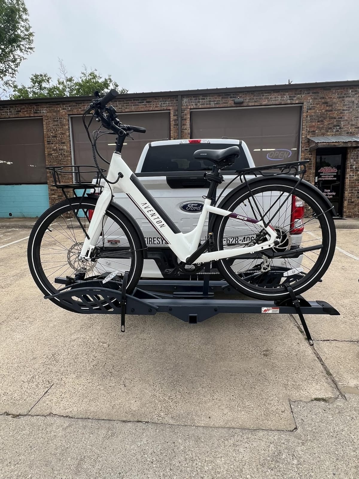 CRAVOT CyberRack E2 Hitch 2 E-Bike Rack with Ramp,200 lbs Capacity customer photo 2