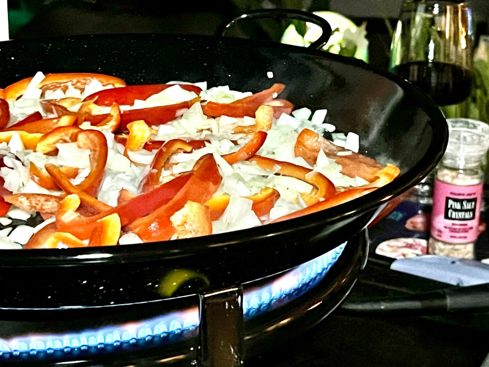 Paelluxe Paella Pan Enameled No-Rust Steel Skillet - 17 Inch, 10 Servings customer photo 2
