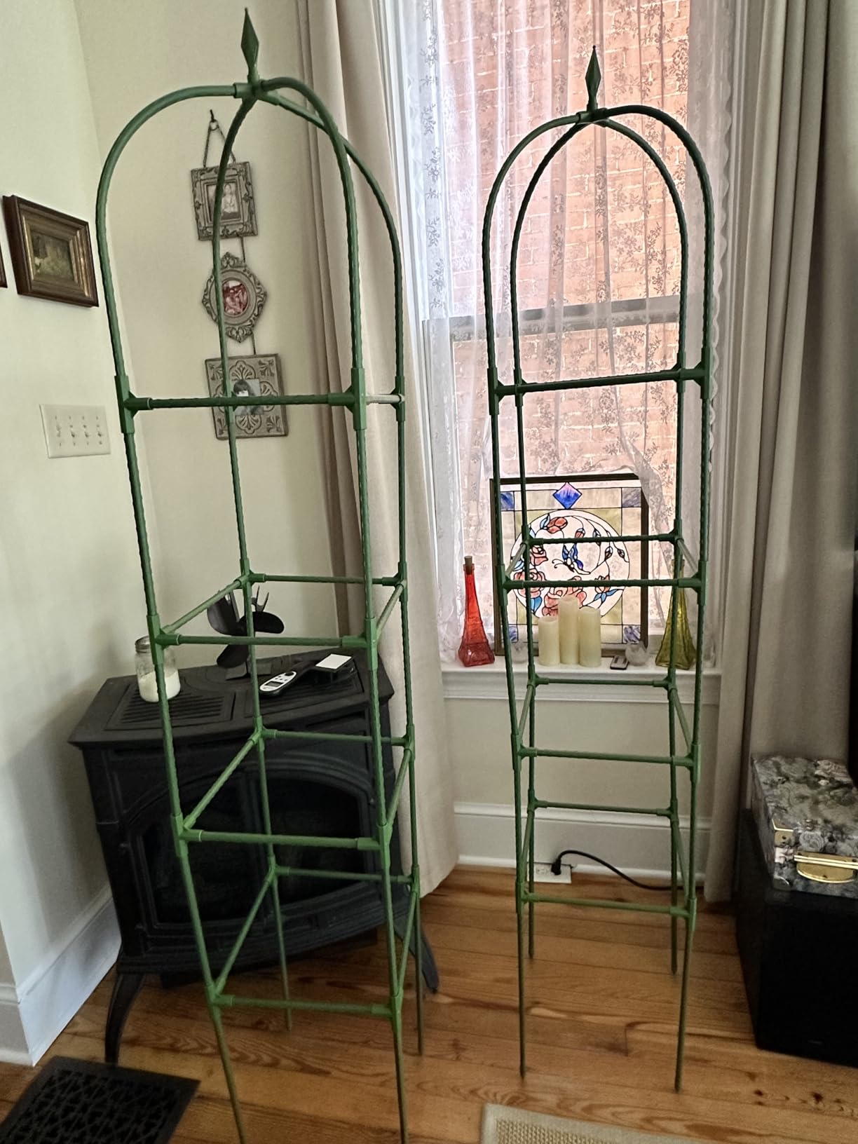Trellis for Climbing Plants Outdoor, 6FT Garden Obelisk Rustproof PE Coated Metal Potted Plant Climbing Support, Thickened Tube Plant Tower Trellis for Clematis Vine Support Indoor (1 Pack) customer photo 1