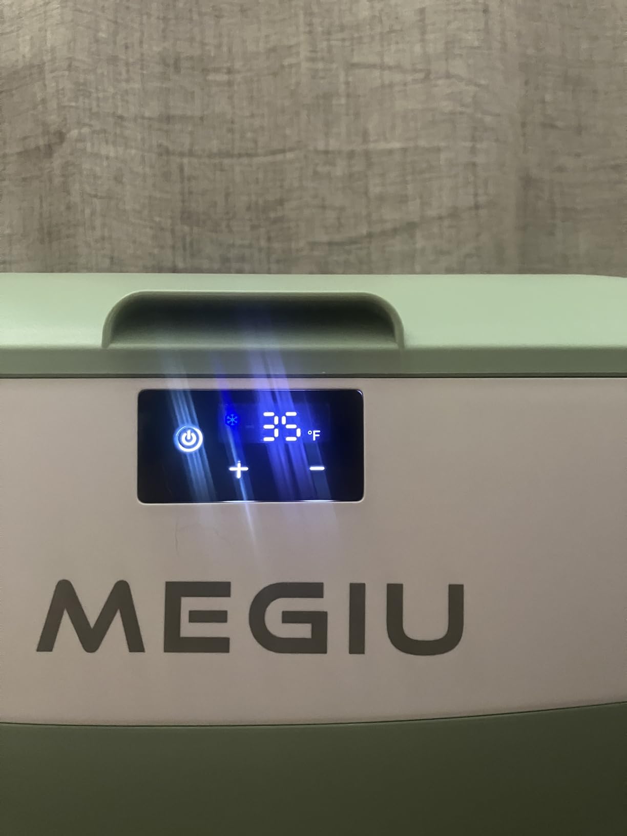 Megiu Car Fridge Portable 12 Volt Refrigerator 23 Quart (22 Liter) Freezer Compressor Cooler 12V/24V DC 110~240 V AC for Outdoor, Camping, Travel, Home Use -18℃~+15℃ (Green) customer photo 1
