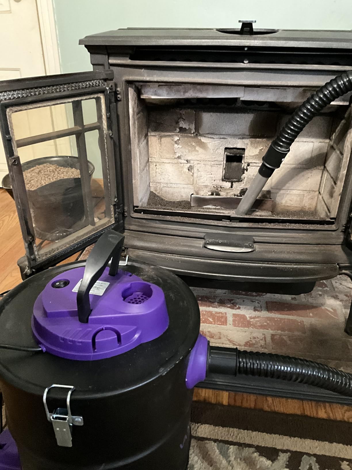 Ash Vacuum for Pellet Stoves, 5.2 Gallon, 1200W with Wheels customer photo 1