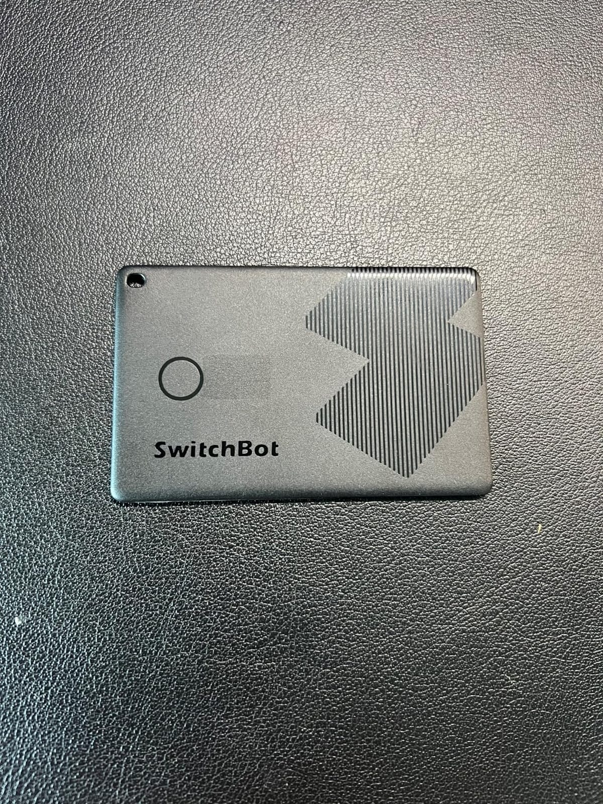 SwitchBot Slim Wallet Tracker Card (2.5mm) – Works with Apple Find My (iOS Only), Credit Card Finder for Wallet, Phone & Keys, IP67 Waterproof, Up to 3-Year Battery customer photo 1