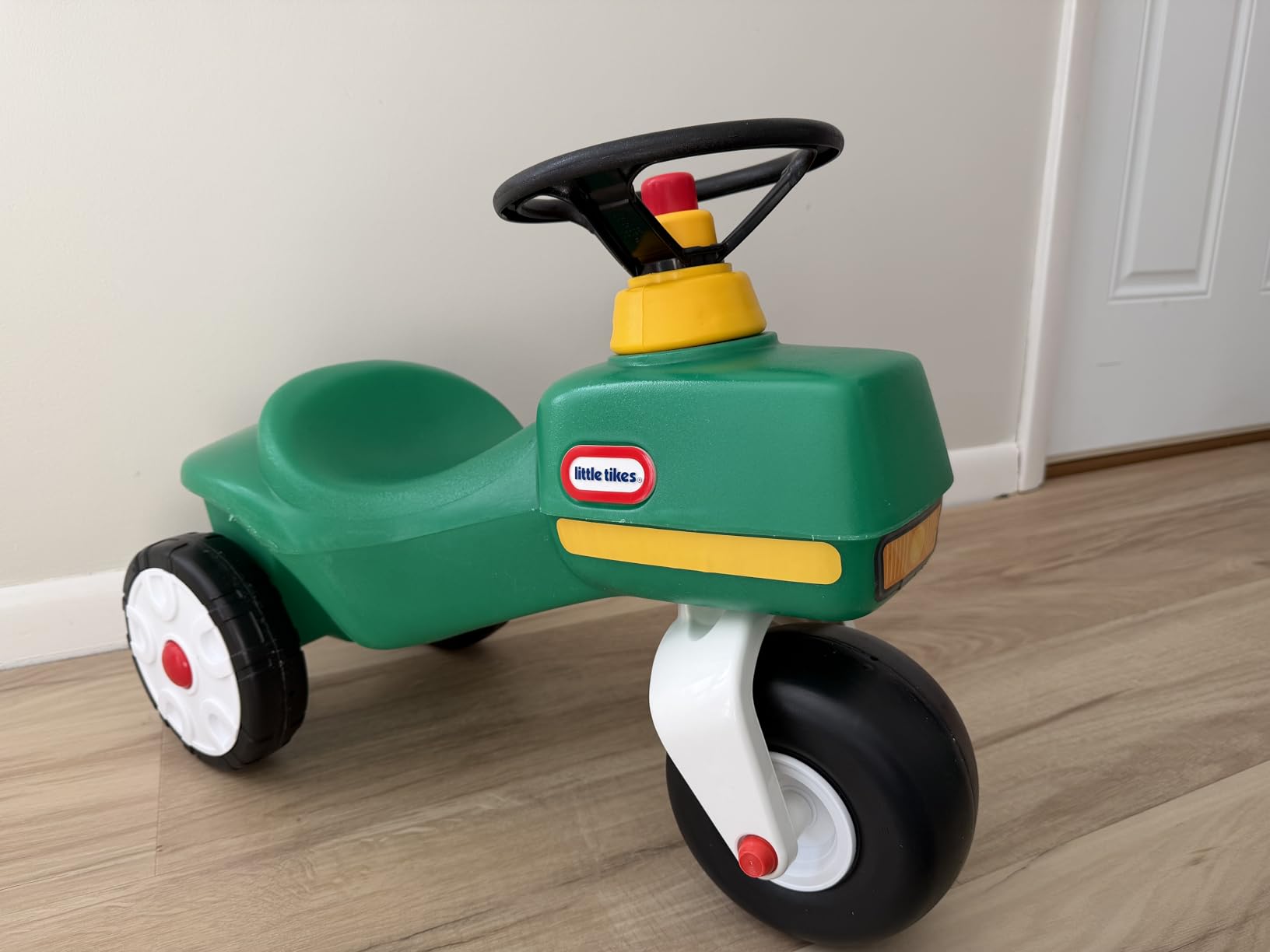Little Tikes Tractor & Cart, Foot-to-Floor Ride-On, for Boys and Girls Ages 1-5 Years customer photo 2