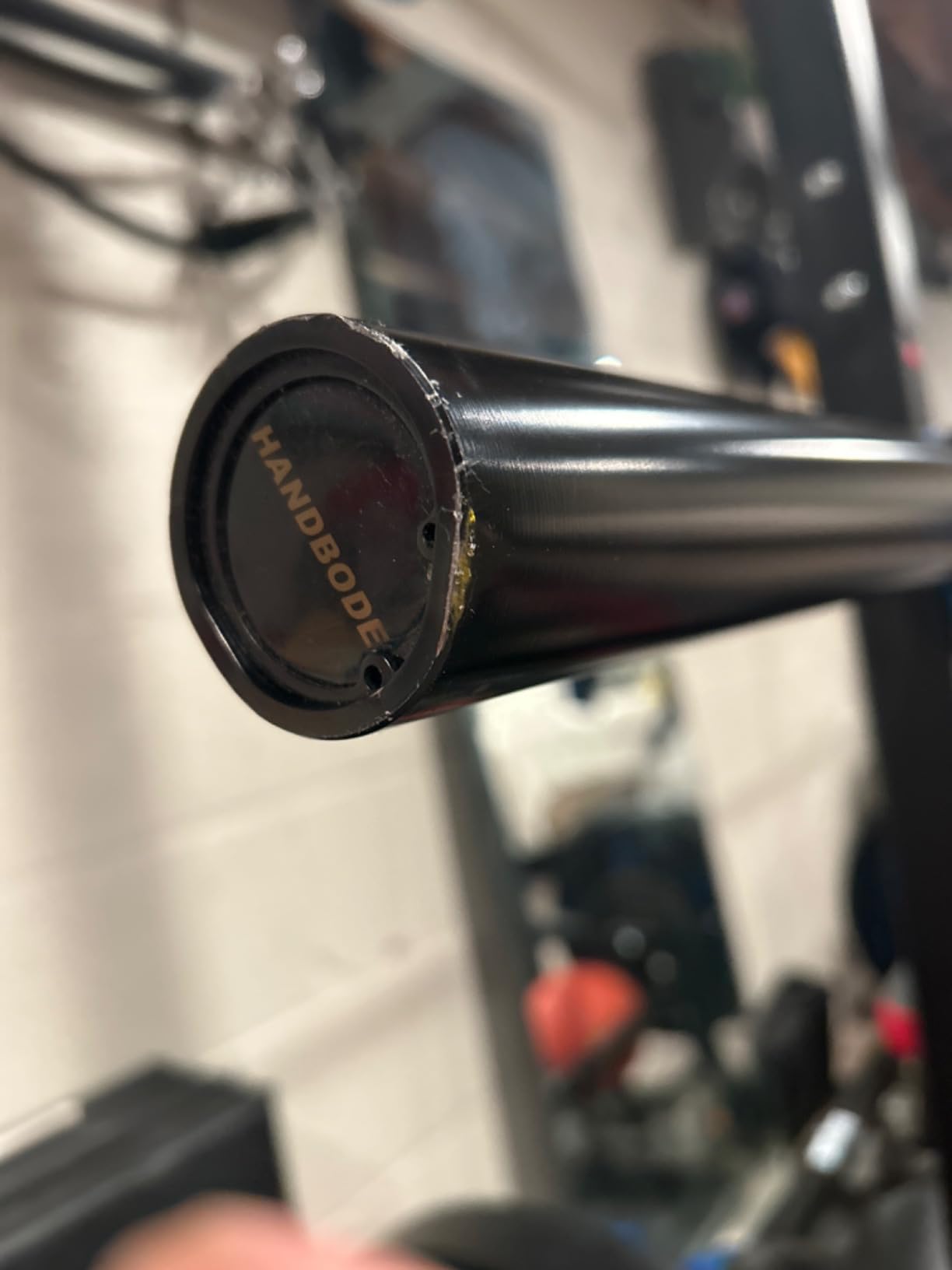 HANDBODE 7 ft Olympic Barbell, 45 lb Weight Bar, 2-Inch Sleeves | 1000-Pound Capacity, Hybrid Needle Bearings, Brass Bushings, 28 mm Knurl, Dual Grip Marks, Squats, Deadlifts, Bench Presses customer photo 2