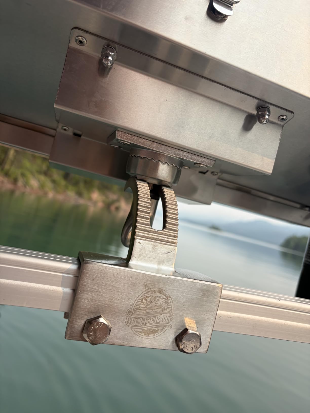 Bunker Up Fishin Stainless Steel Boat Grill with Pontoon Railing Mount - Fits 1 1/4″ Square Rail - Great for Boating and Camping, 12000 BTU, 277 sq.in Grilling Space and 87 sq.in Warming Rack customer photo 2