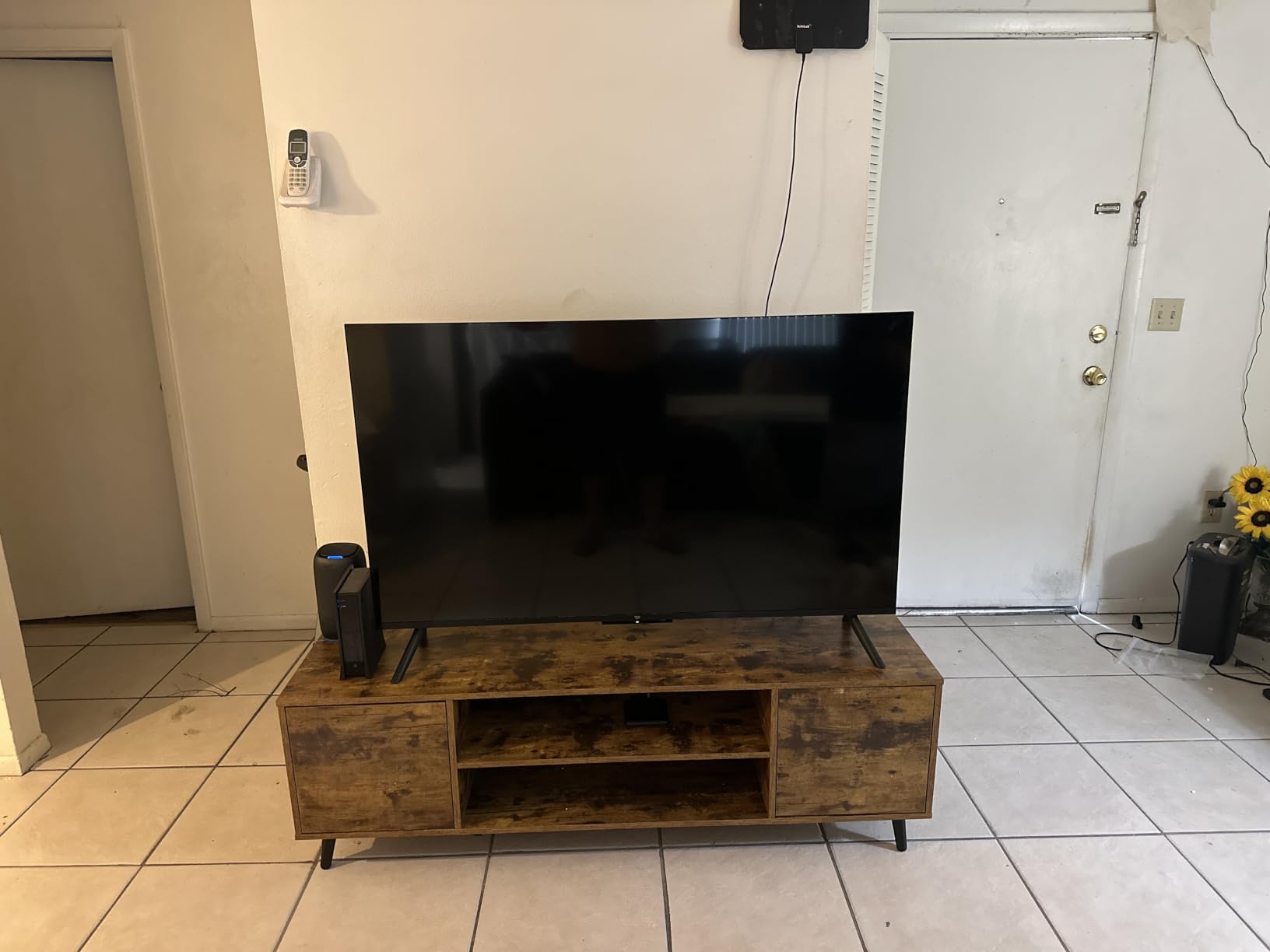 Amazon Ember Fire TV customer photo 1