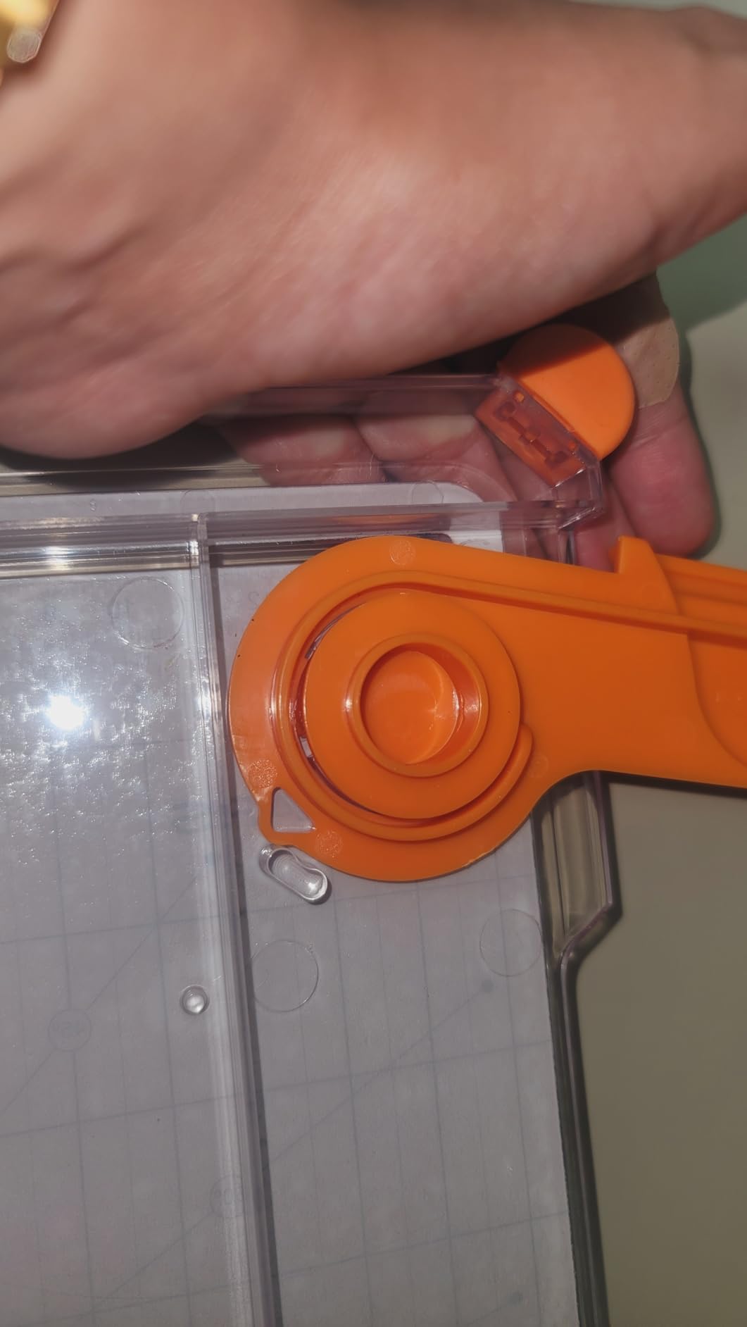 Fiskars SureCut Deluxe Paper Cutter, Precise Trimmer Tool, 12