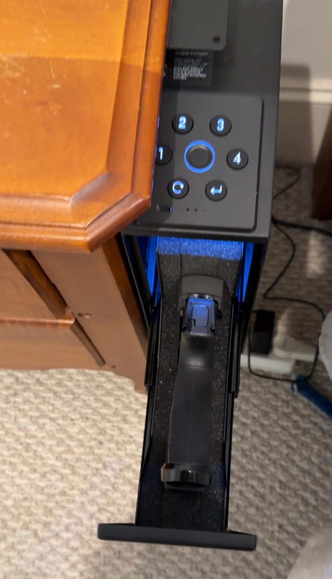 PINEWORLD Biometric Figerprint Handgun Safe with Sliding Door&Keypad&Key customer photo 2