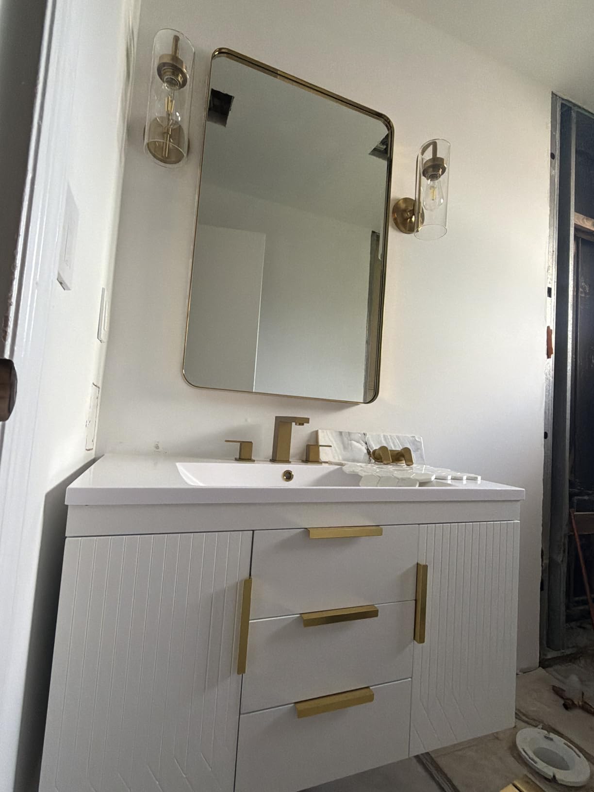 Virubi 36 Inch Floating Bathroom Vanity with Sink, Wall Mounted (White) customer photo 2