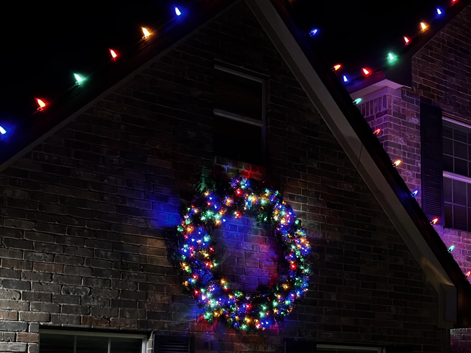 Best Choice Products 30in Large Artificial Pre-Lit Fir Christmas Wreath Holiday Accent Decoration w/ 100 Multicolor Lights, 220 PVC Tips customer photo 1