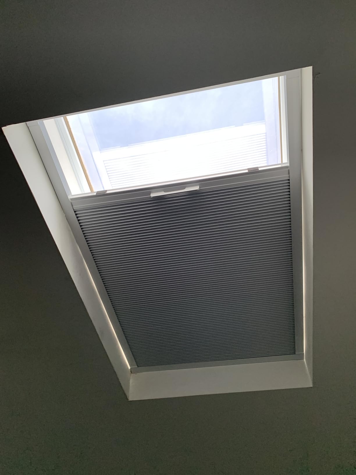 Skylight Blackout Window Blinds & Shades, Cordless Cellular Shades Thermal Insulation Honeycomb Blinds for Roof Inclined Plane Room Windows, Easy to Install - Custom Size (White) customer photo 1