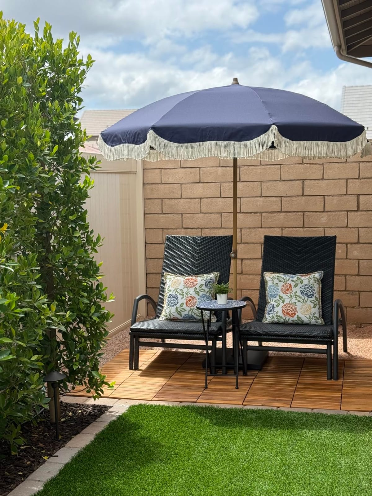 Tempera Heavy Duty High Wind Beach Umbrella with Sand Anchor & Carry Bag | Patio Outdoor Umbrella with Aluminum Frame and Push Button Tilt, Ideal for Garden Lawn, UPF 60+ customer photo 2