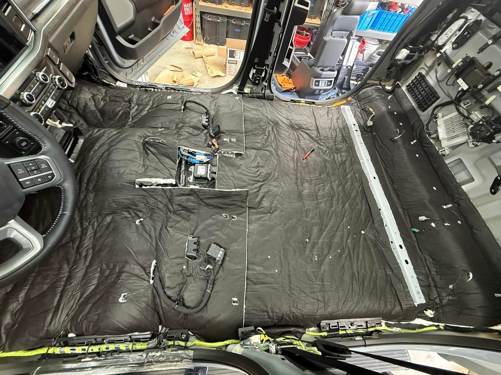 3M Thinsulate SM600L Automotive Camper Van Insulation 60 Inch x 240 Inch (5 Feet x 20 Feet) customer photo 1