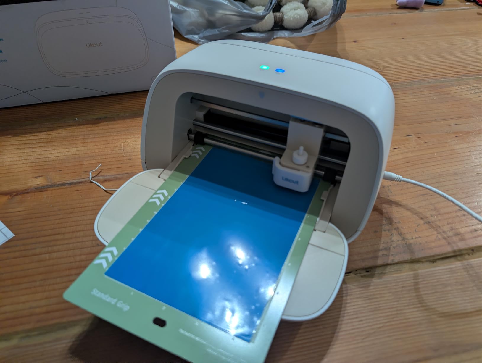 Likcut S501 Vinyl Cutter Machine, AI Sticker Cutter, 4.5