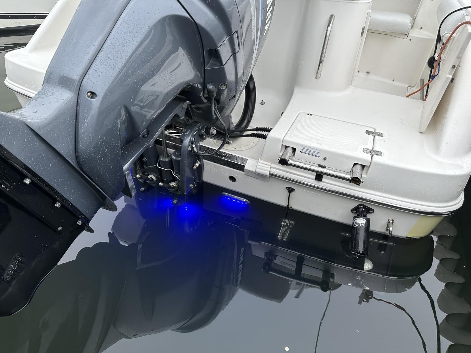 BASIKER BS4 Marine LED Underwater Boat Lights (2 x 3000LM 84LED 180° Blue) customer photo 2