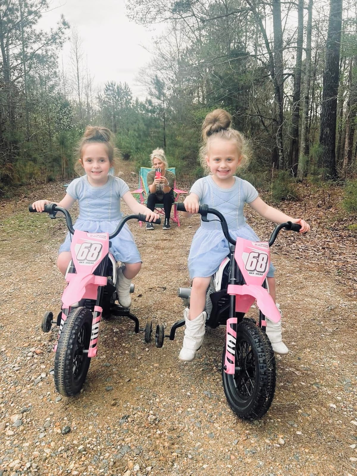 Qaba Kids Dirt Bike with Twist Grip Throttle 12V for Toddler Music Blue customer photo 1