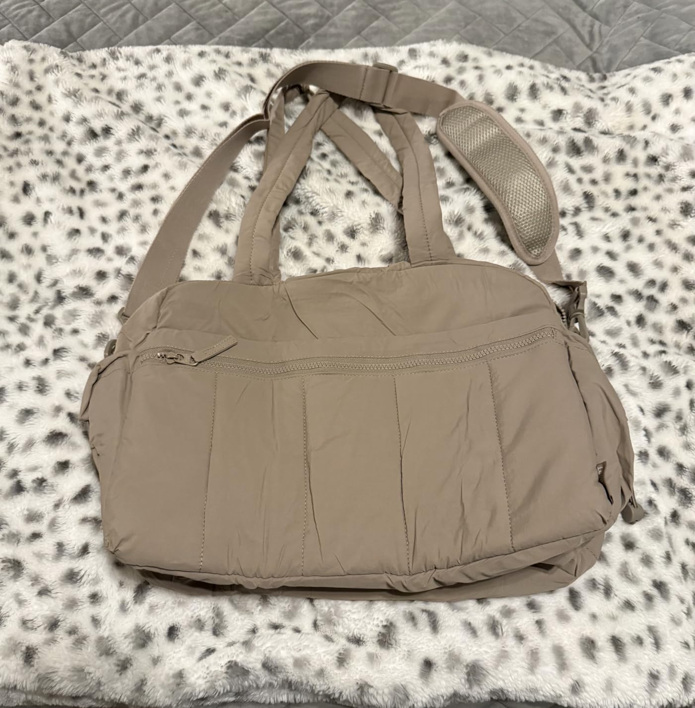 BAGSMART Duffle Bag for Travel, Gym Bag for Women, Weekender Carry on customer photo 2